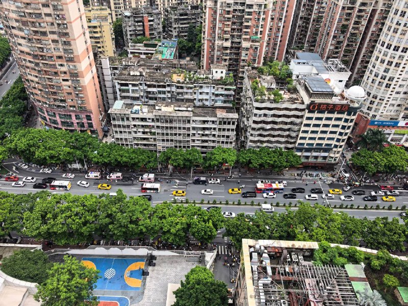 Online posts report fatal incident in Guangzhou