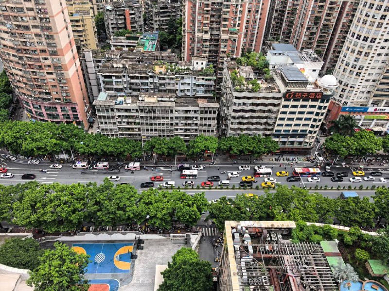 Online posts report fatal incident in Guangzhou