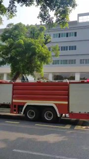 Post Claims Workers Jumped from Roof in Shenzhen