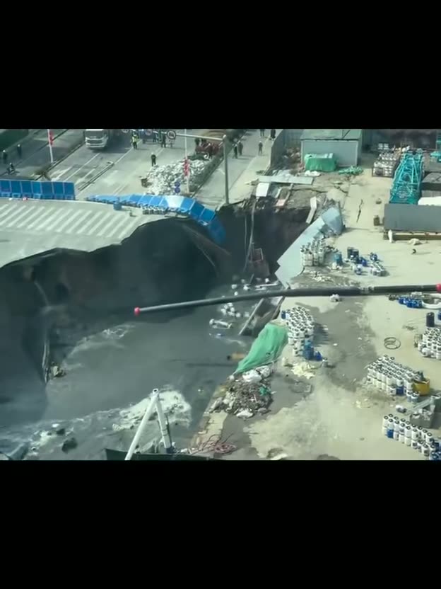 Shanghai Jiamin Line Area Reportedly Collapses Again