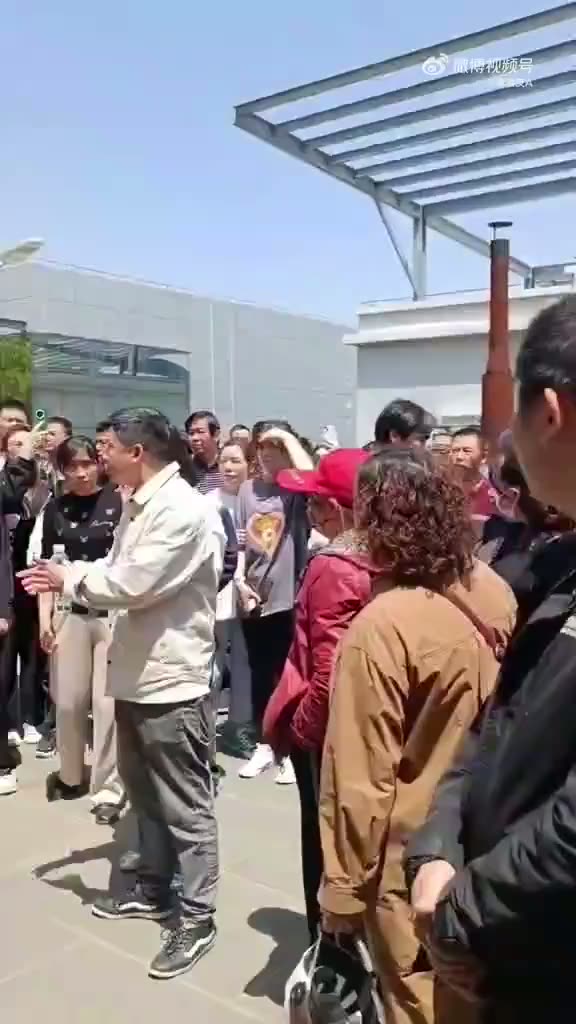 Gu Zixi’s Family Responds to Control Claims