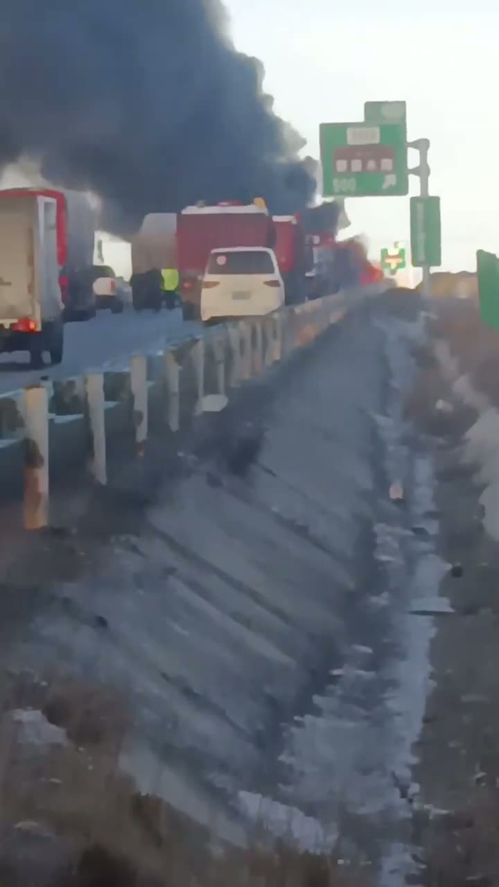 Truck explosion reported on Xinjiang-Sayram Lake road